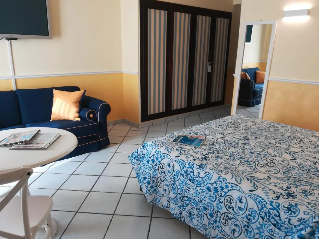 Hotel Santa Lucia 50 Nápoles Italia